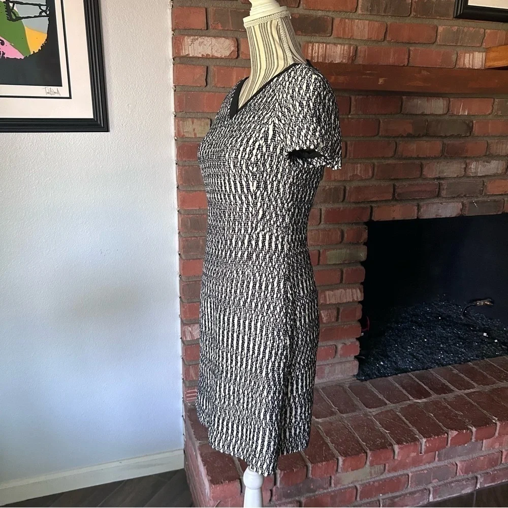 Tory Burch Marbled Tweed V-Neck Sheath Dress in Black Navy Blue White Sz 2
